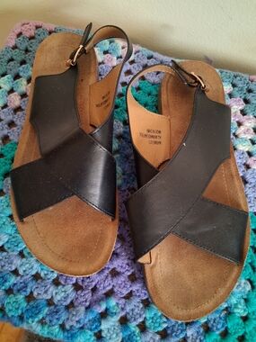 Black Cross-Strap Leather Sandals